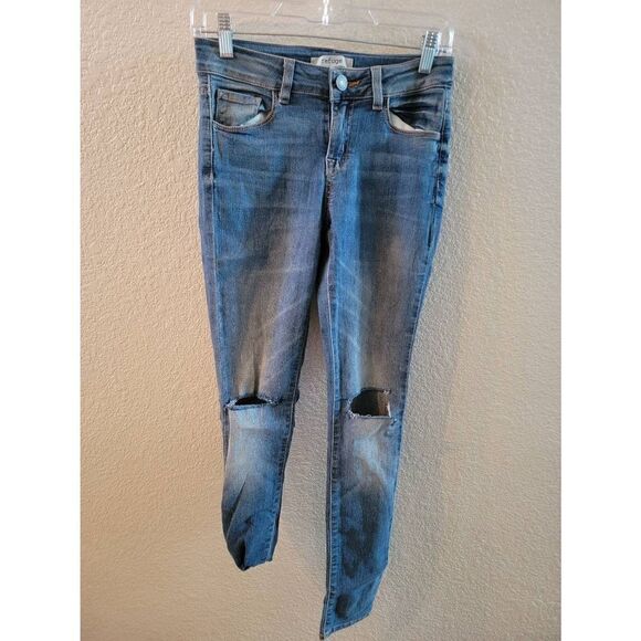 Refuge Women's Distressed Skinny Jeans Stretch Ripped Blue Medium Wash Size 0 - Picture 1 of 3